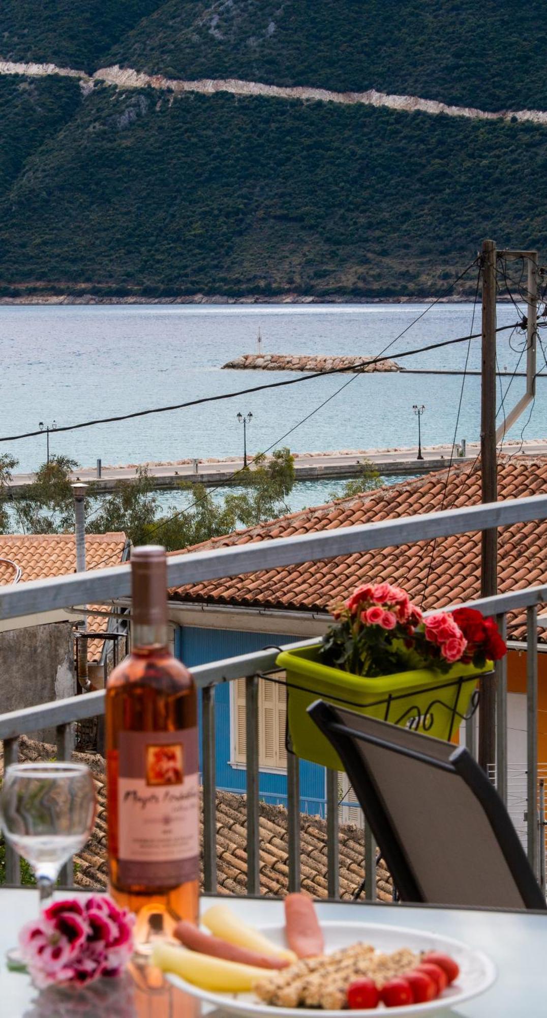 Mediterraneo Studios Vasilikí Eksteriør bilde