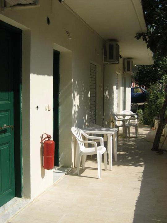 Mediterraneo Studios Vasilikí Eksteriør bilde